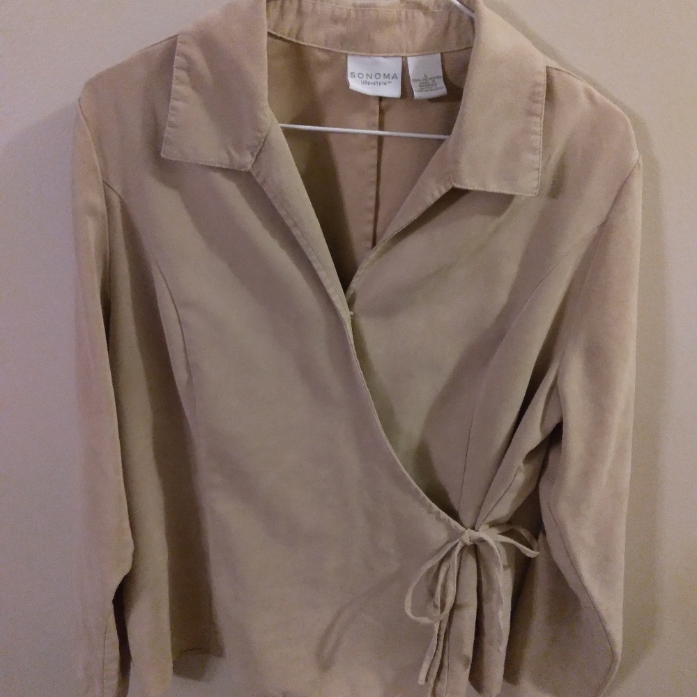 🔴3/$10🔴Sonoma women's Large Beige faux Suede side-tie blouse